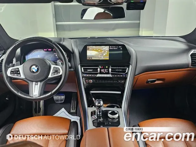 BMW 8-Series 2020 thumb 7
