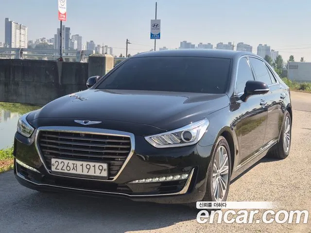 Genesis G90 2018 thumb 2