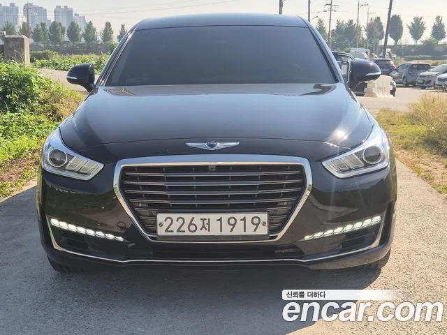 Genesis G90 2018 thumb 11