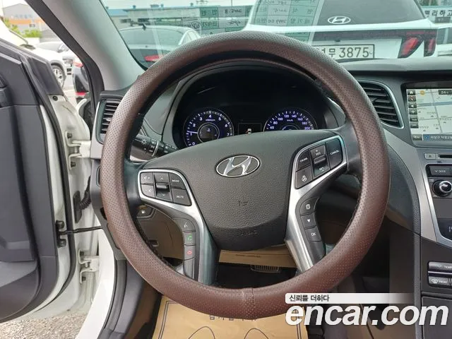 Hyundai Grandeur 2015 thumb 8