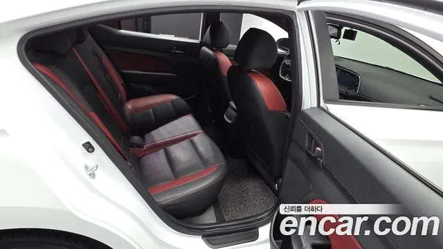 Hyundai Avante 2018 thumb 10