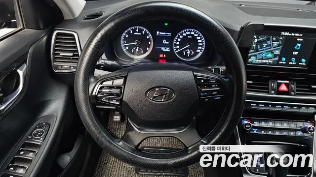 Hyundai Grandeur 2017 thumb 12