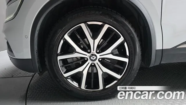 Renault-KoreaSamsung Koleos 2020 thumb 5