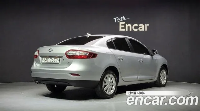 Renault-KoreaSamsung Fluence 2009 thumb 2
