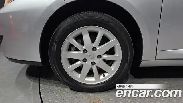 Renault-KoreaSamsung Fluence 2009 thumb 5