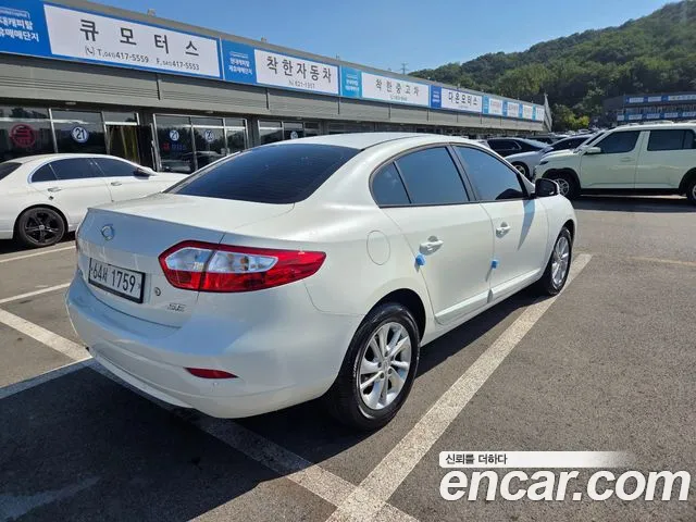 Renault-KoreaSamsung Fluence 2014 thumb 2