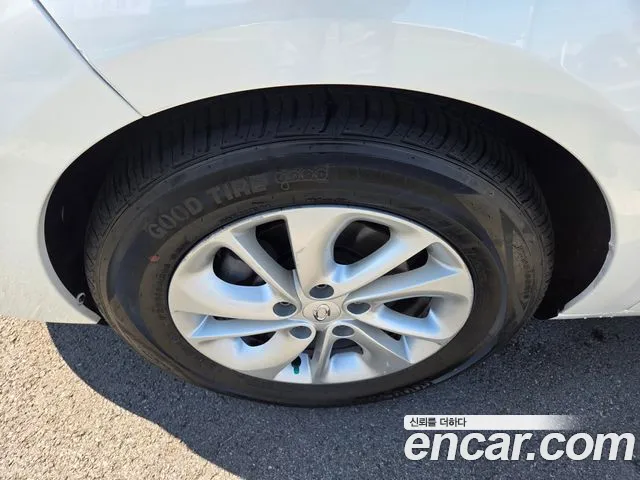 Renault-KoreaSamsung Fluence 2014 thumb 5