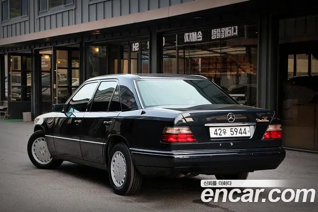 Mercedes-Benz E-Класс 1995 thumb 5