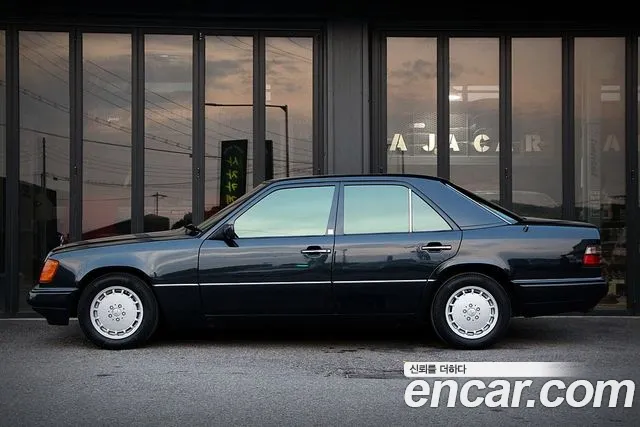 Mercedes-Benz E-Класс 1995 thumb 9