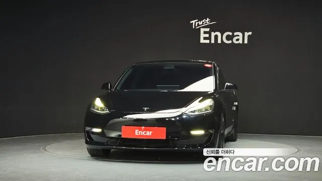 Tesla Model 3 2021 thumb 3
