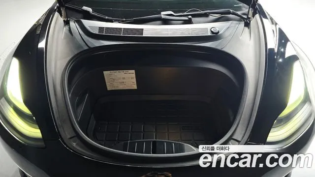Tesla Model 3 2021 thumb 6