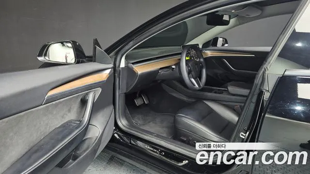 Tesla Model 3 2021 thumb 10