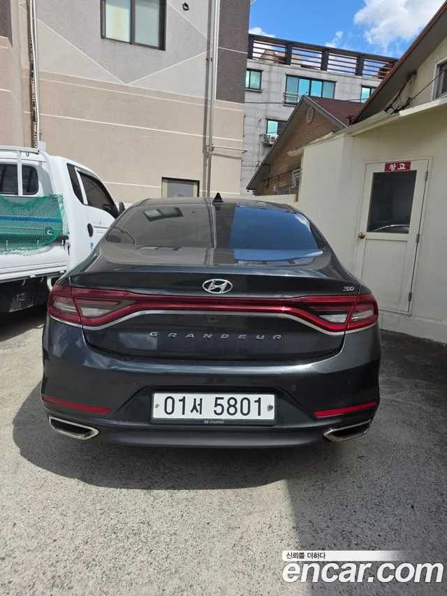 Hyundai Grandeur 2017 thumb 4