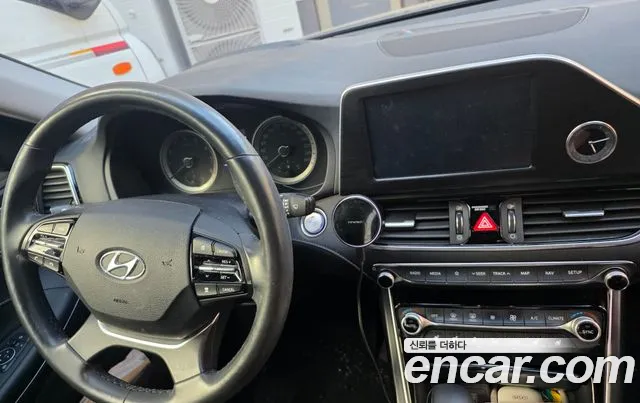 Hyundai Grandeur 2017 thumb 7