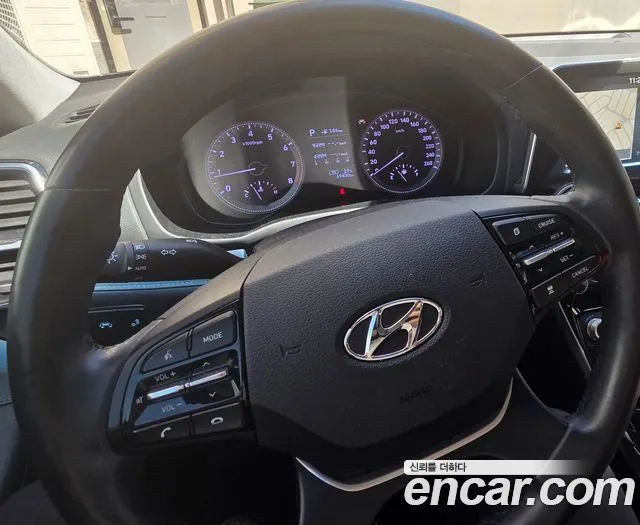 Hyundai Grandeur 2017 thumb 8