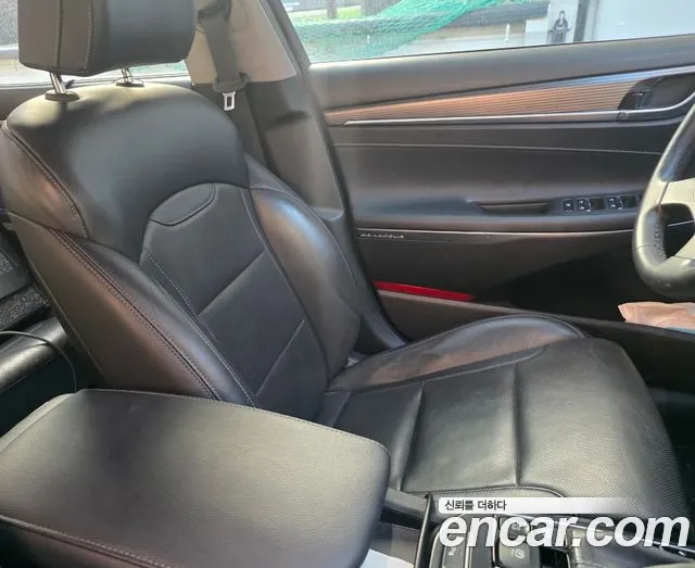 Hyundai Grandeur 2017 thumb 10