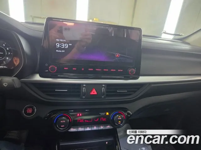 Kia K3 2021 thumb 7
