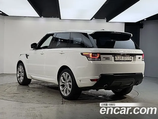 Land Rover Range Rover Sport 2016 thumb 3