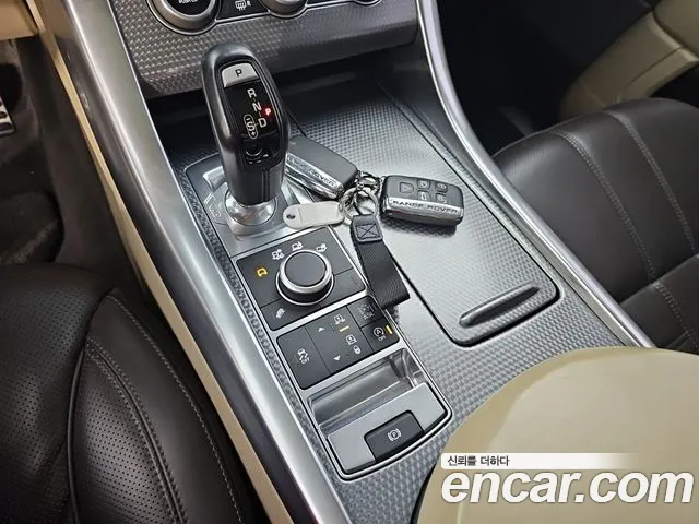 Land Rover Range Rover Sport 2016 thumb 8