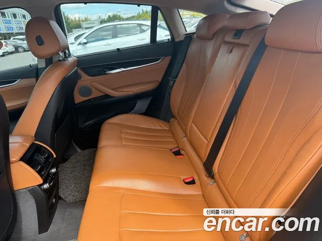 BMW X6 2018 thumb 10