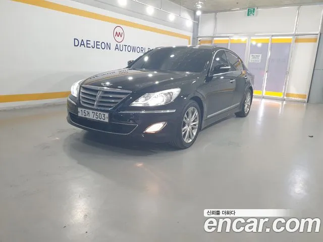 Hyundai Genesis 2011 thumb 2