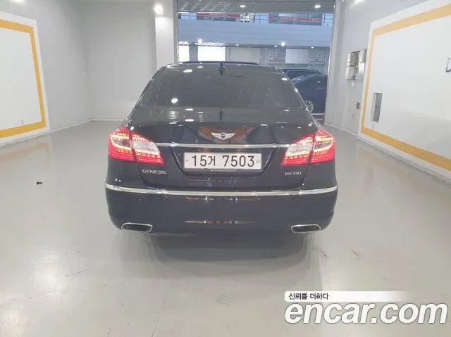 Hyundai Genesis 2011 thumb 4