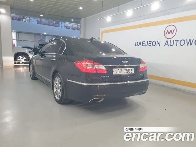 Hyundai Genesis 2011 thumb 5