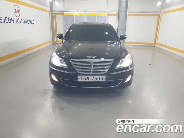 Hyundai Genesis 2011 thumb 12