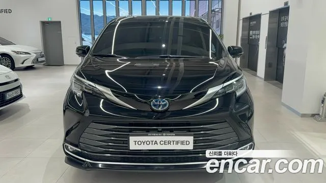 Toyota Sienna 2025 thumb 2