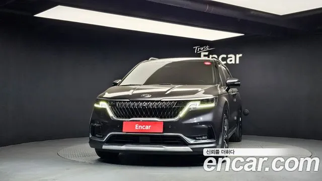 Kia Carnival 2021 thumb 3