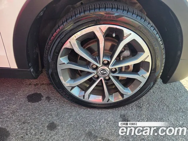 KG_Mobility_Ssangyong TIBOLI 2017 thumb 5