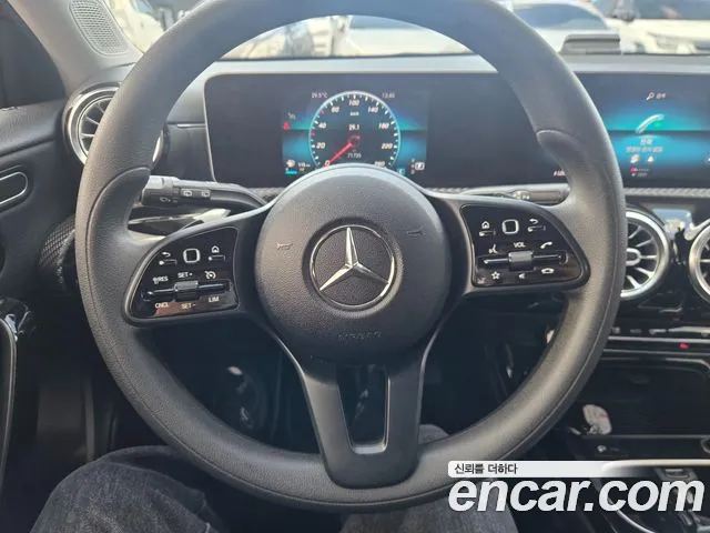 Mercedes-Benz A-Класс 2019 thumb 7