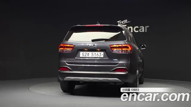 Kia Sorento 2017 thumb 4