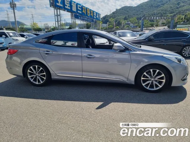 Hyundai Grandeur 2015 thumb 3
