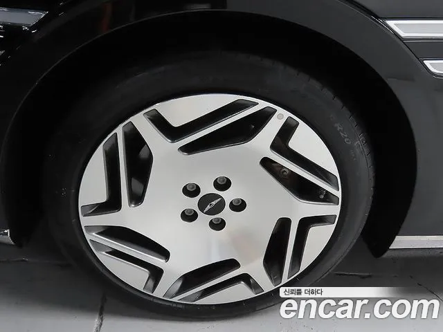Genesis G90 2022 thumb 5