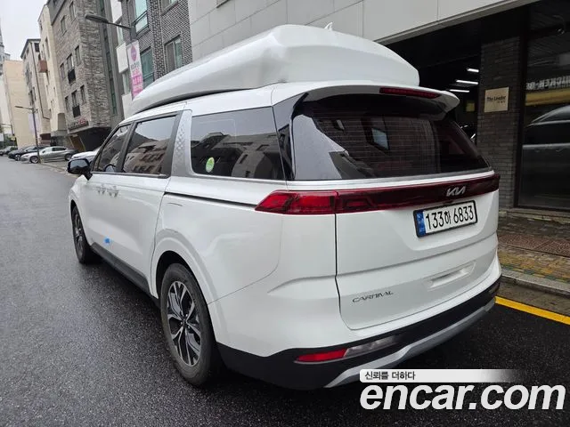 Kia Carnival 2023 thumb 2