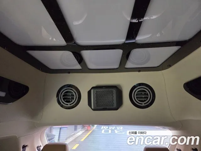 Kia Carnival 2023 thumb 6