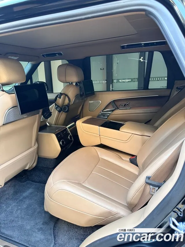 Land Rover Range Rover 2024 thumb 9