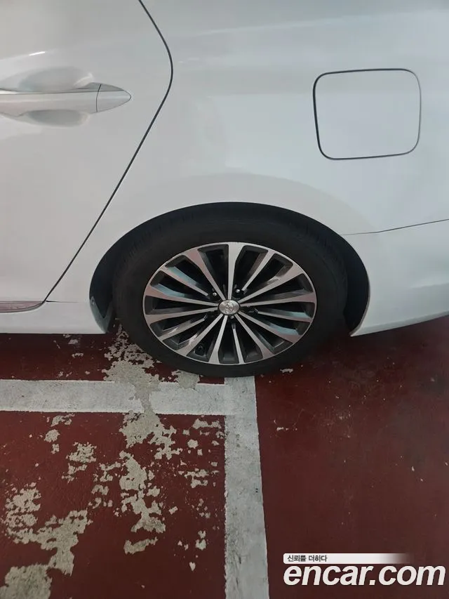 Hyundai Grandeur 2013 thumb 11