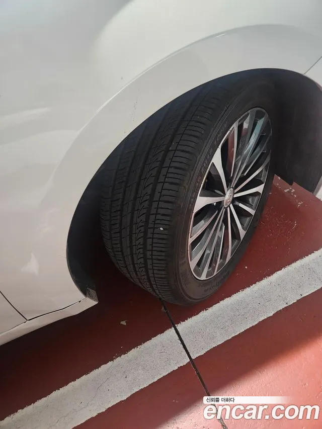 Hyundai Grandeur 2013 thumb 12