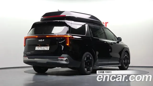 Kia Carnival 2024 thumb 2