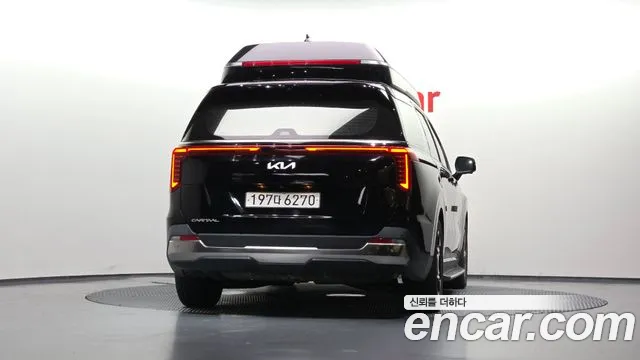 Kia Carnival 2024 thumb 4