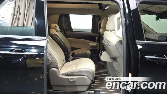 Kia Carnival 2024 thumb 12