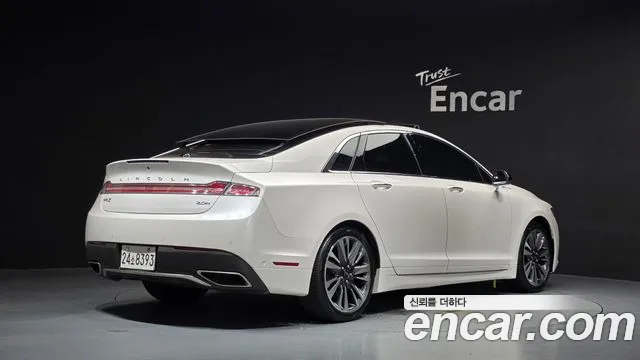 Lincoln MKZ 2019 thumb 2