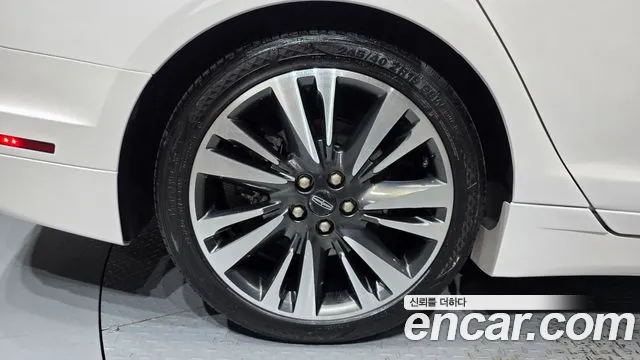 Lincoln MKZ 2019 thumb 5