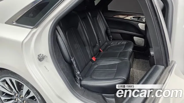 Lincoln MKZ 2019 thumb 11