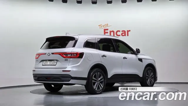 Renault-KoreaSamsung Koleos 2016 thumb 2