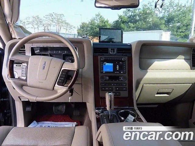 Lincoln Navigator 2014 thumb 7