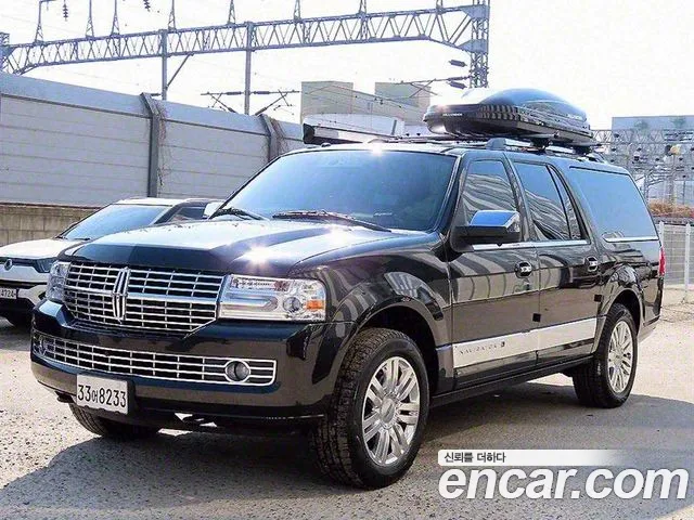 Lincoln Navigator 2014 thumb 12