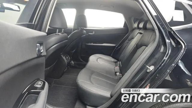 Kia K5 2017 thumb 11